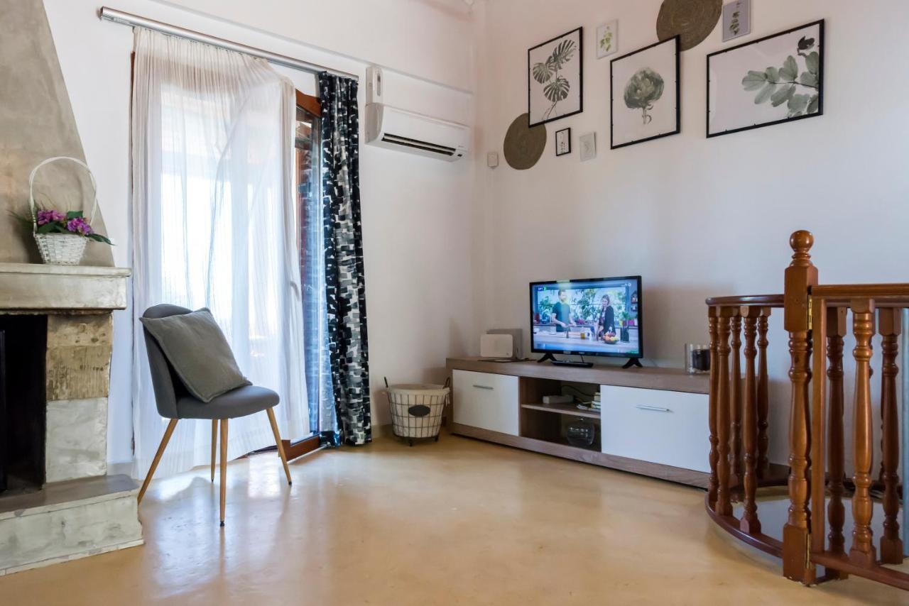 Seaside Heaven - Sunset Views Close To The Beach Apartment กาลามาตา ภายนอก รูปภาพ